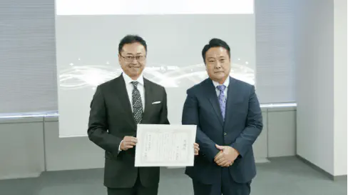 当社代表 村上と株式会社大塚商会 人材開発部 部長 閤師 敏晃様